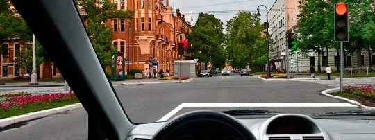 Иллюстрация к вопросу 43 по теме «п.6 Сигналы светофора и регулировщика»