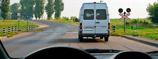 Иллюстрация к вопросу 19 по теме «п.11 Обгон, опережение, встречный разъезд»